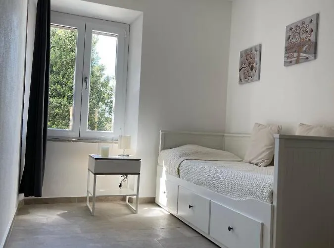 Matty's Guest house 3*