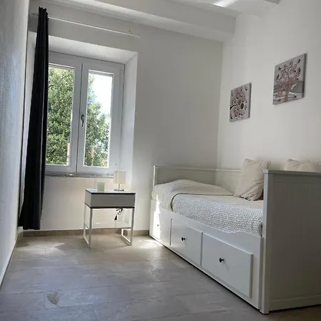 Matty's Guest house 3*